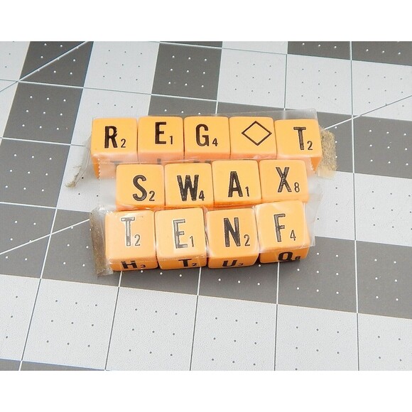 Vintage Lowe Scribbage Game No 954 Complete Original Box Word Game Timer - Picture 3 of 8